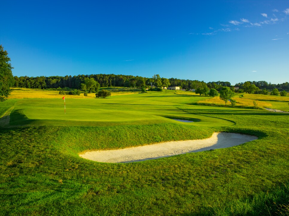 /content/dam/images/golfdigest/fullset/course-photos-for-places-to-play/3 St. Emilion_1_BK.jpg